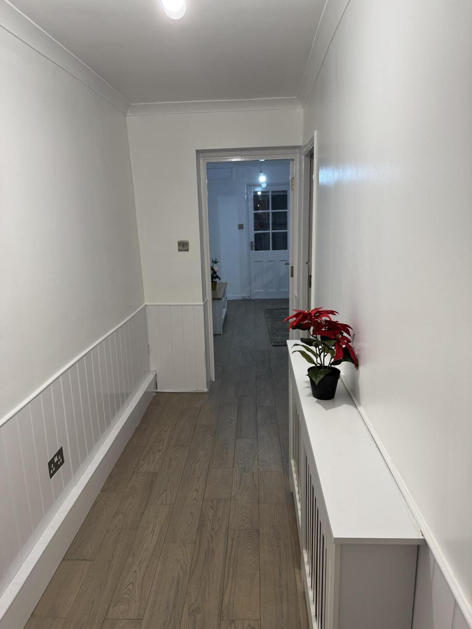Stylish Entire With Private Garden In Camden, Apartament Londra
